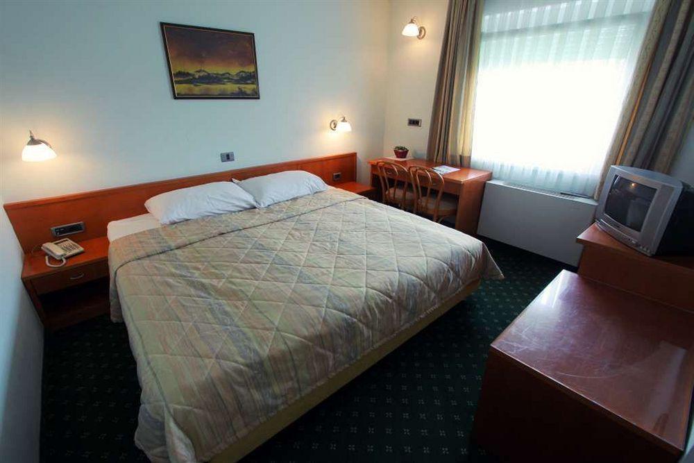 Škofljica Grandvid Hotel المظهر الخارجي الصورة