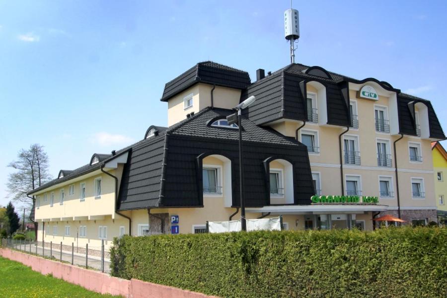 Škofljica Grandvid Hotel المظهر الخارجي الصورة