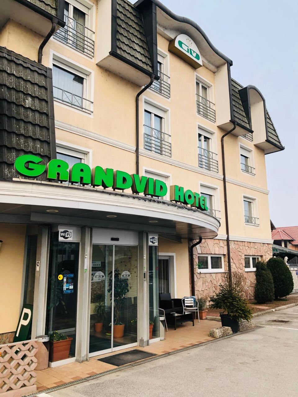 Škofljica Grandvid Hotel المظهر الخارجي الصورة